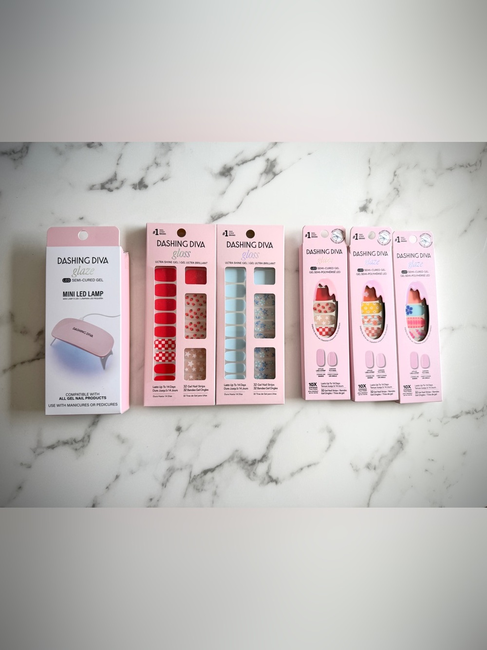 NWOT Dashing Diva Gel Nail Bundle w/ Mini LED Lamp and 5 Nail Strip Sets